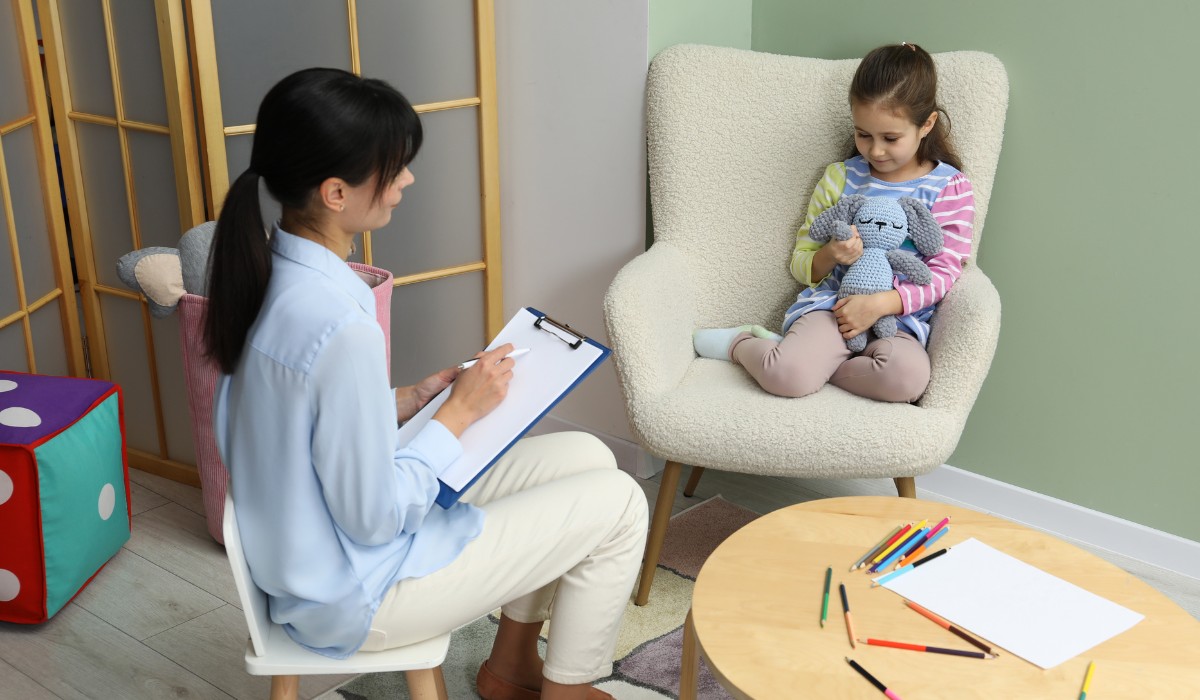 When to Test a Child for Autism: Age, Signs, and Next Steps